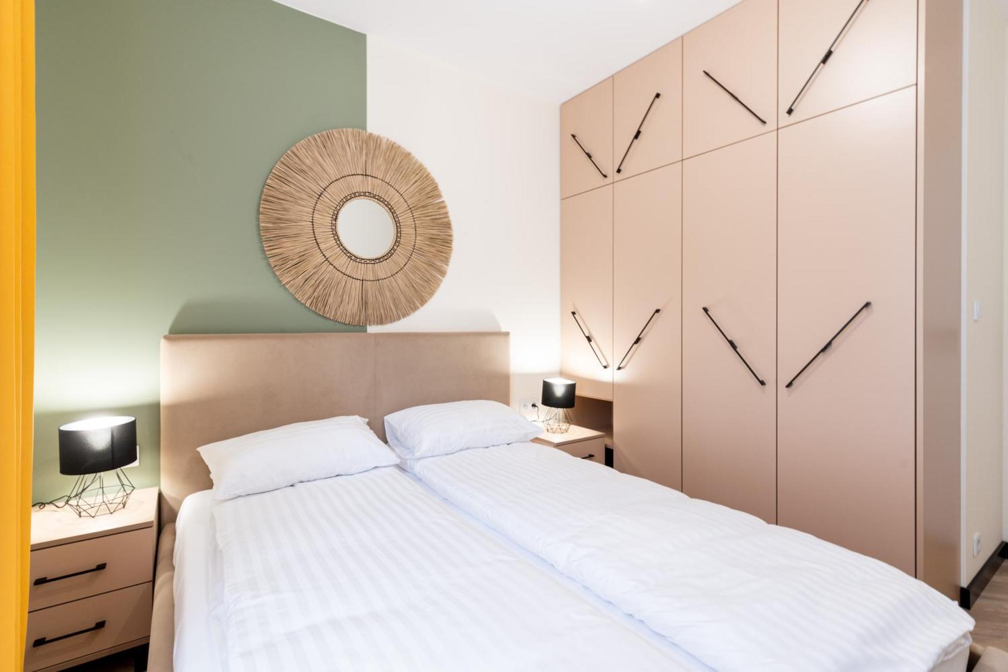 Saska Park Apartments Krasków Εξωτερικό φωτογραφία