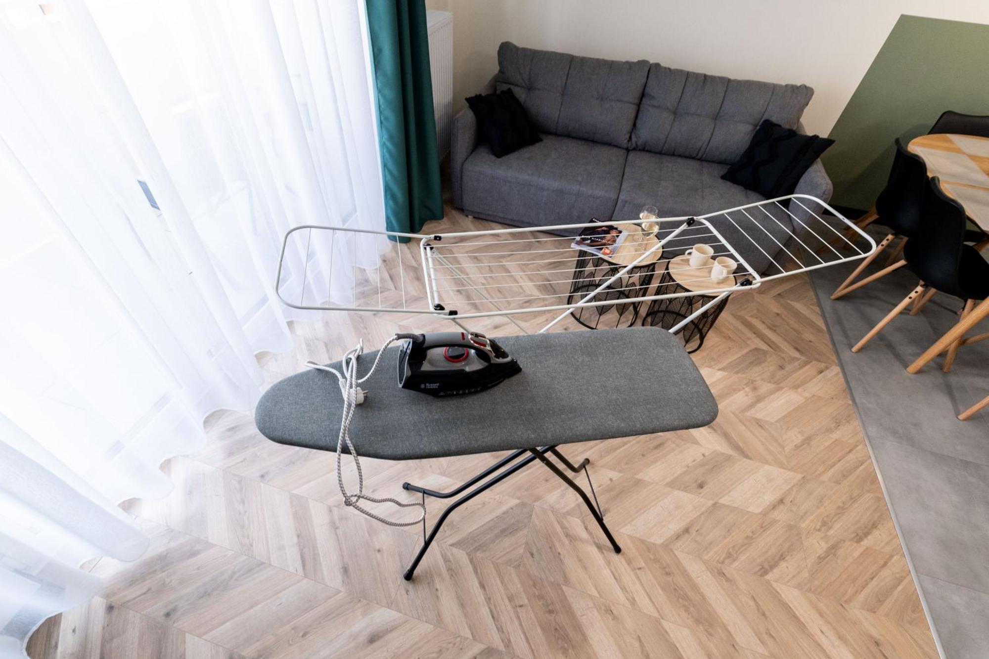 Saska Park Apartments Krasków Εξωτερικό φωτογραφία